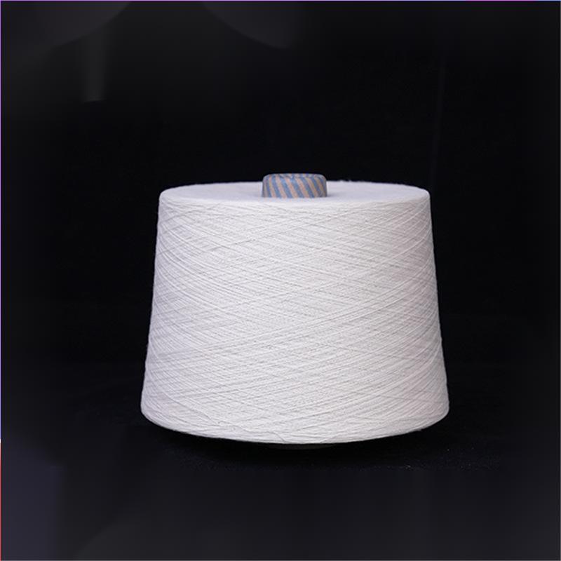 100 % Xin Jiang Cotton 32S kardad ring spunnen för vävning och stickning